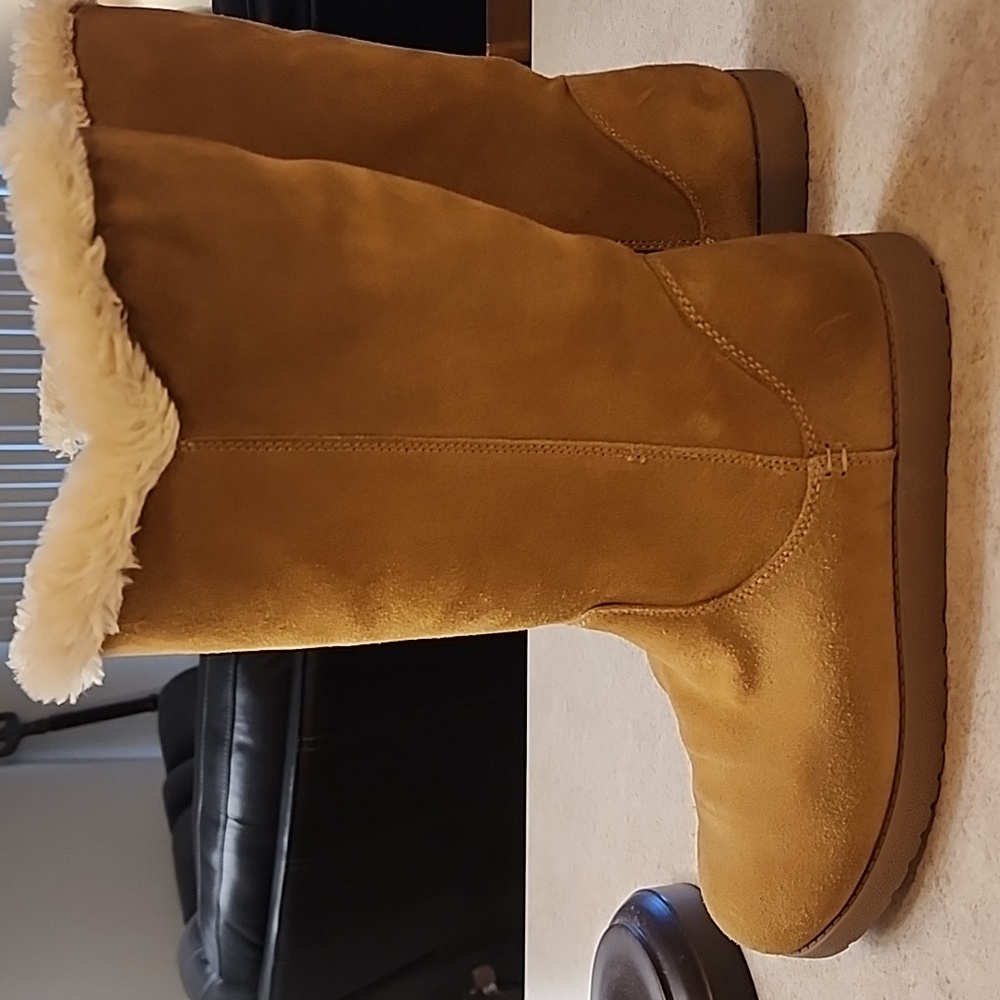 Womens Universal Thread Charleigh Tall Shearling Style Boots - Picture 3 of 9